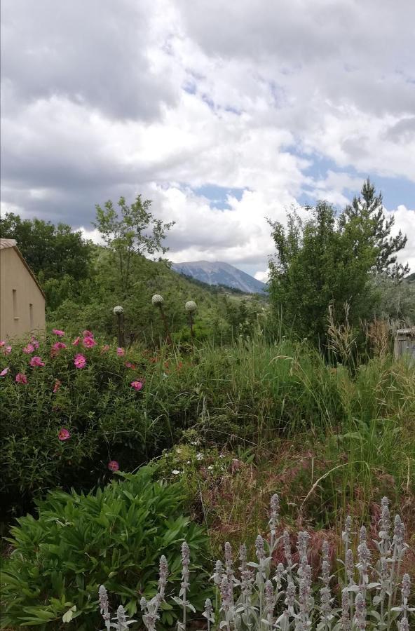 La Farigoule Montbrun-les-Bains Exterior foto