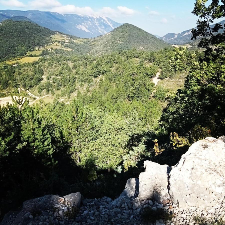La Farigoule Montbrun-les-Bains Exterior foto